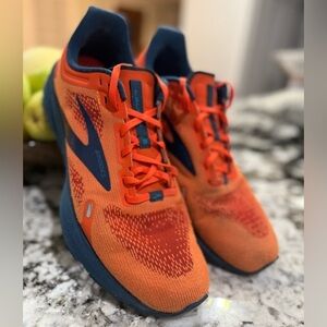 Brooks Launch 9 Running Shoes men’s size 11.5